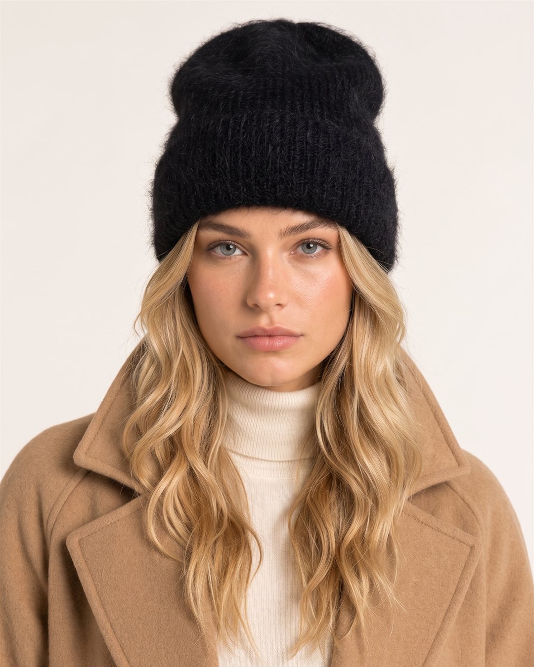 Andorra Alpaca Beanie in Black — color view