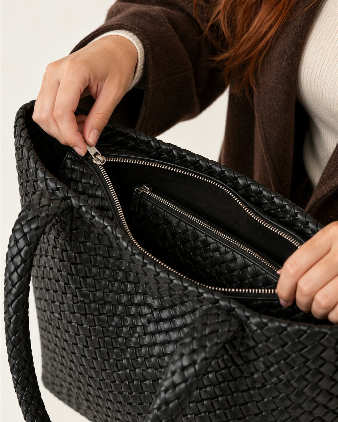 Capri Woven Tote — construction detail