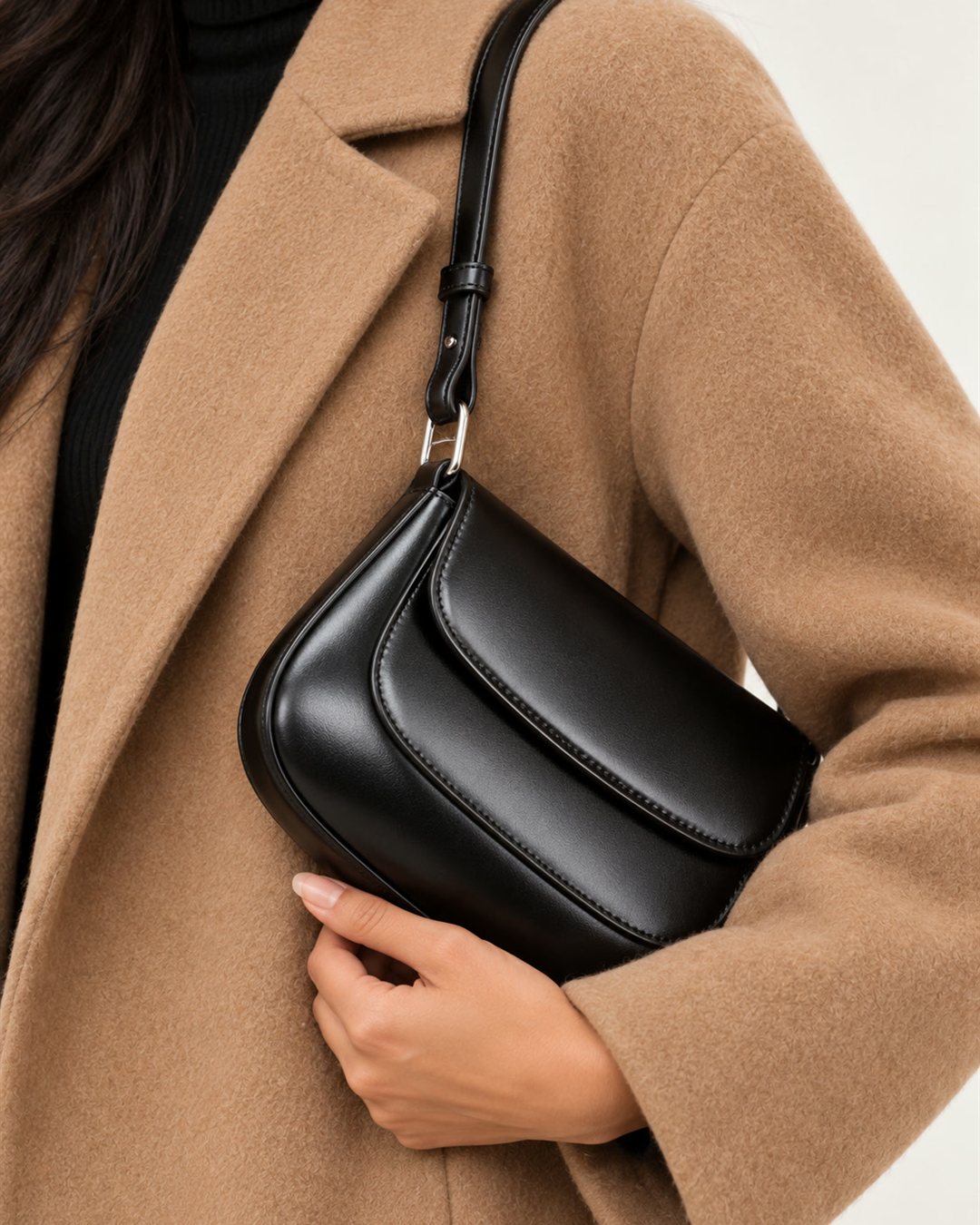 Montmartre Baguette Bag — construction detail