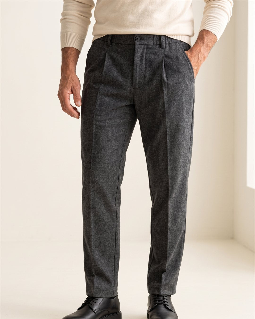 Turin Wool Trousers in Charcoal — color view