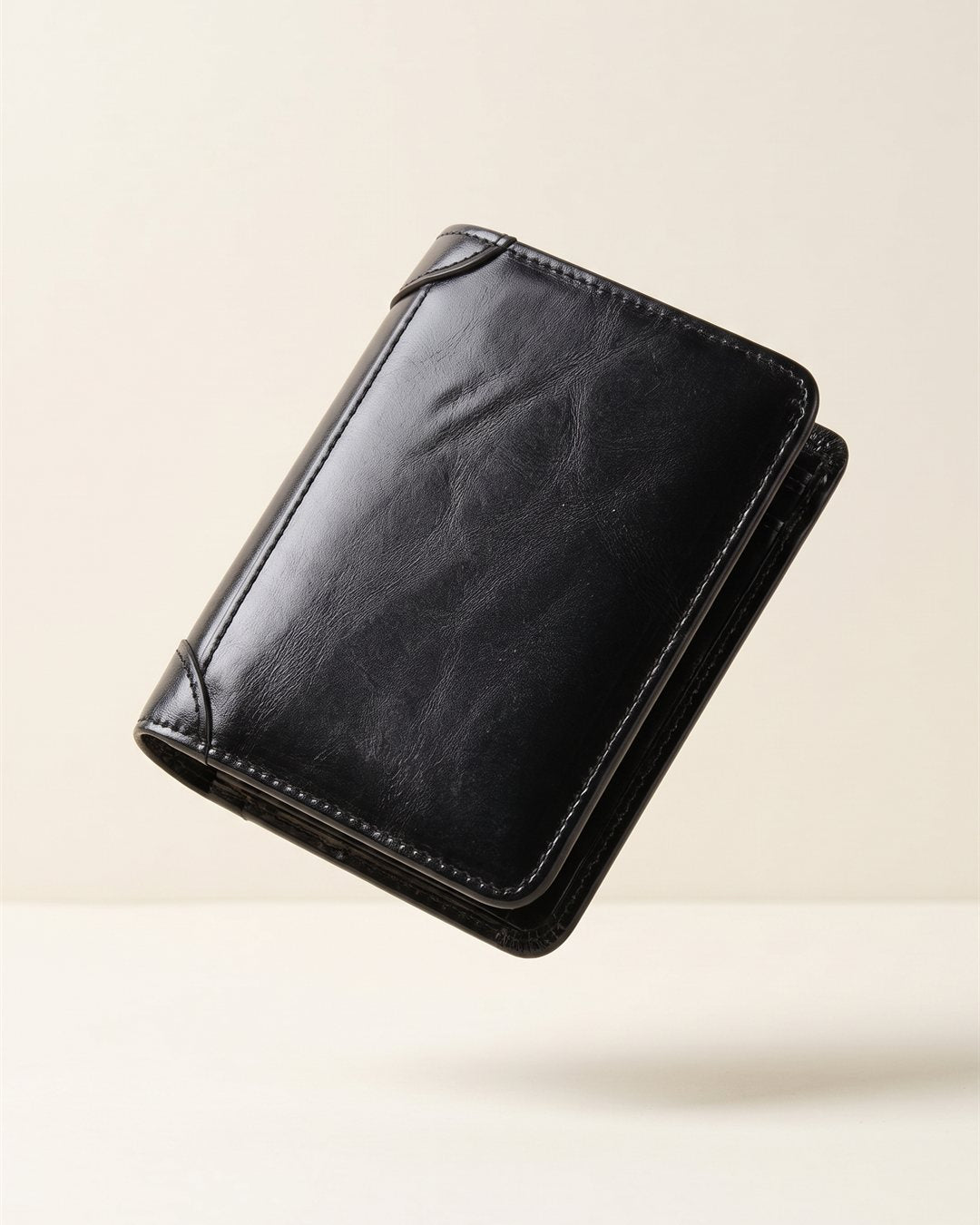 Bath Leather Wallet in Black — color view