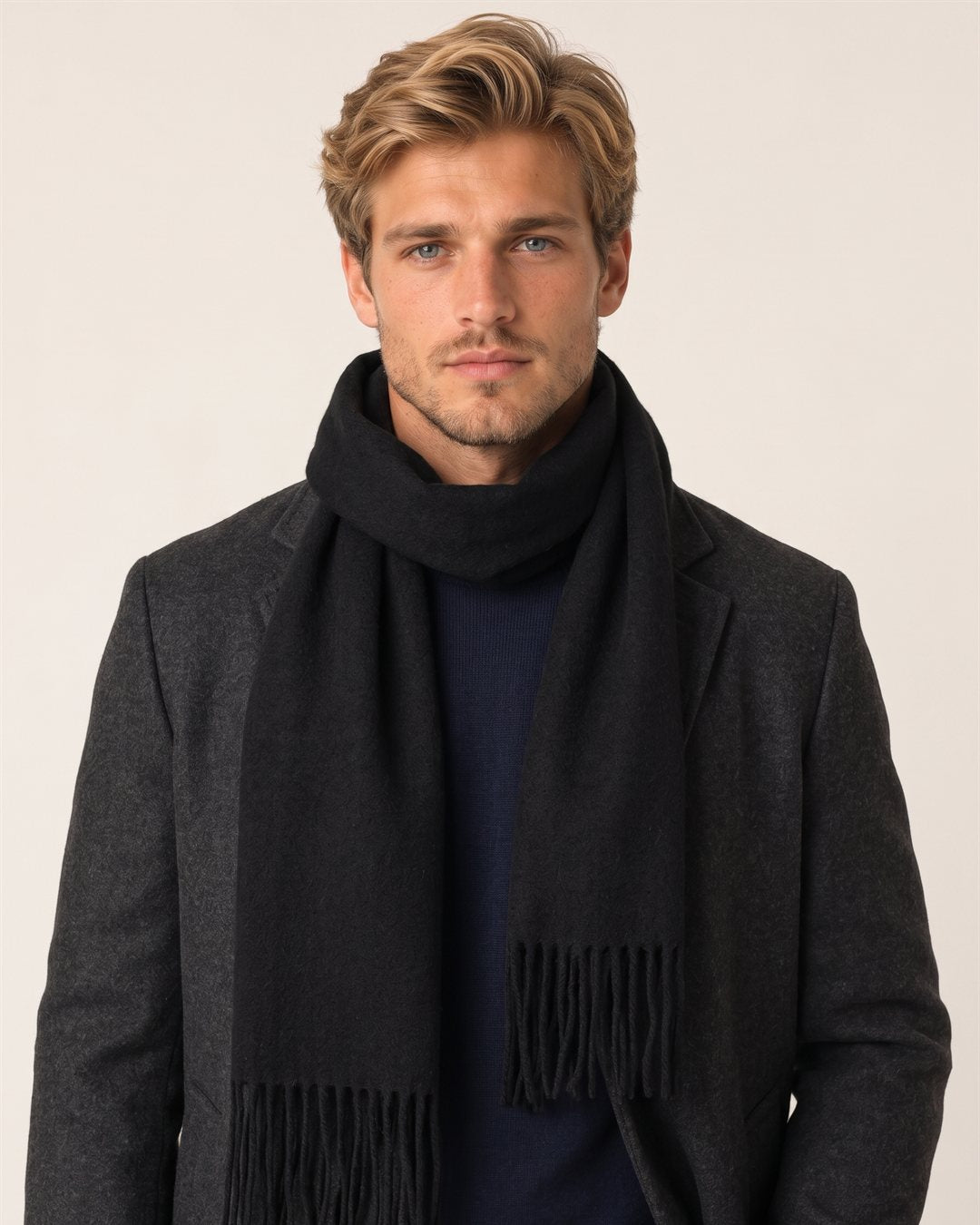 Edinburgh Wool Scarf in Black — color view