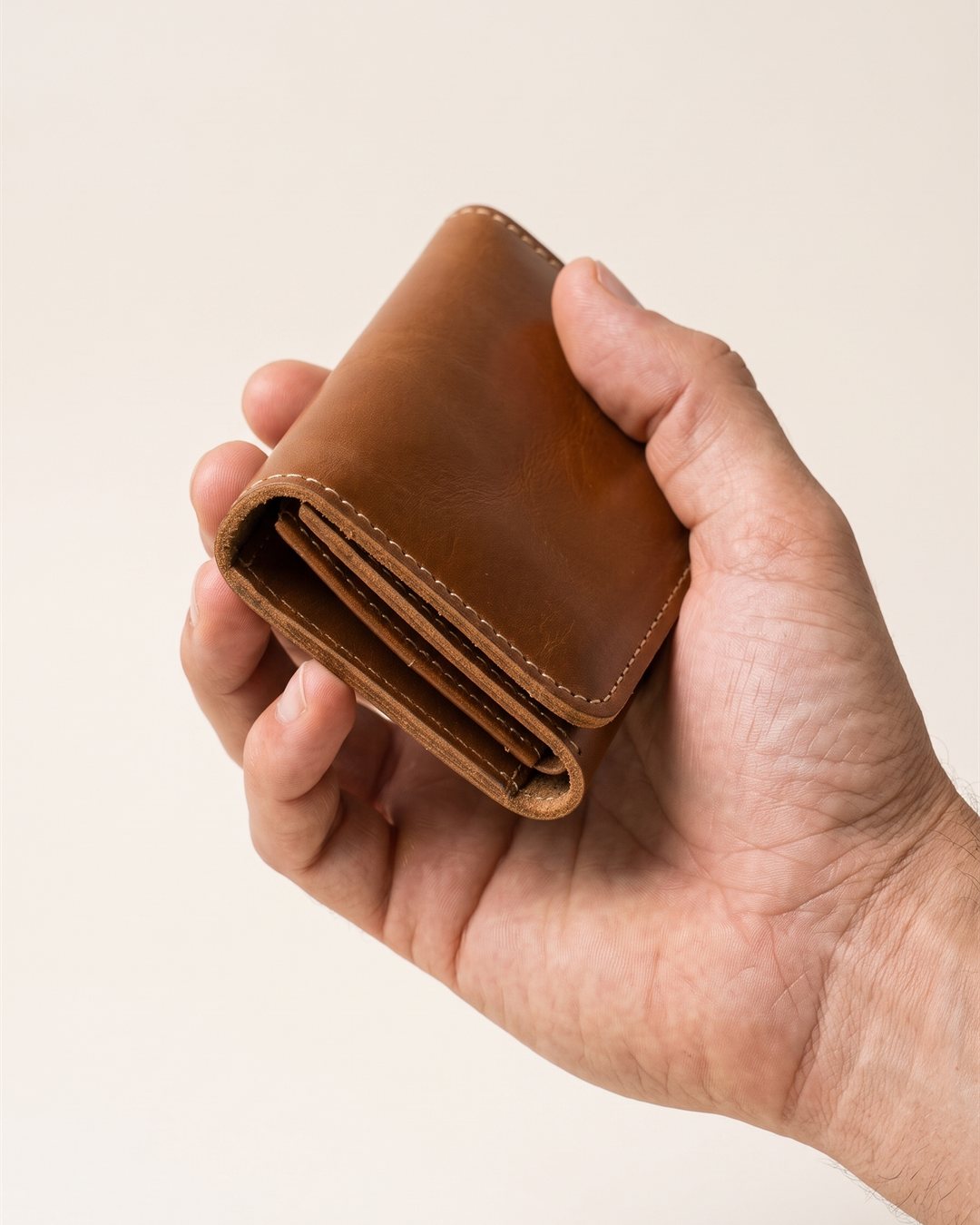 Lucca Compact Wallet — construction detail