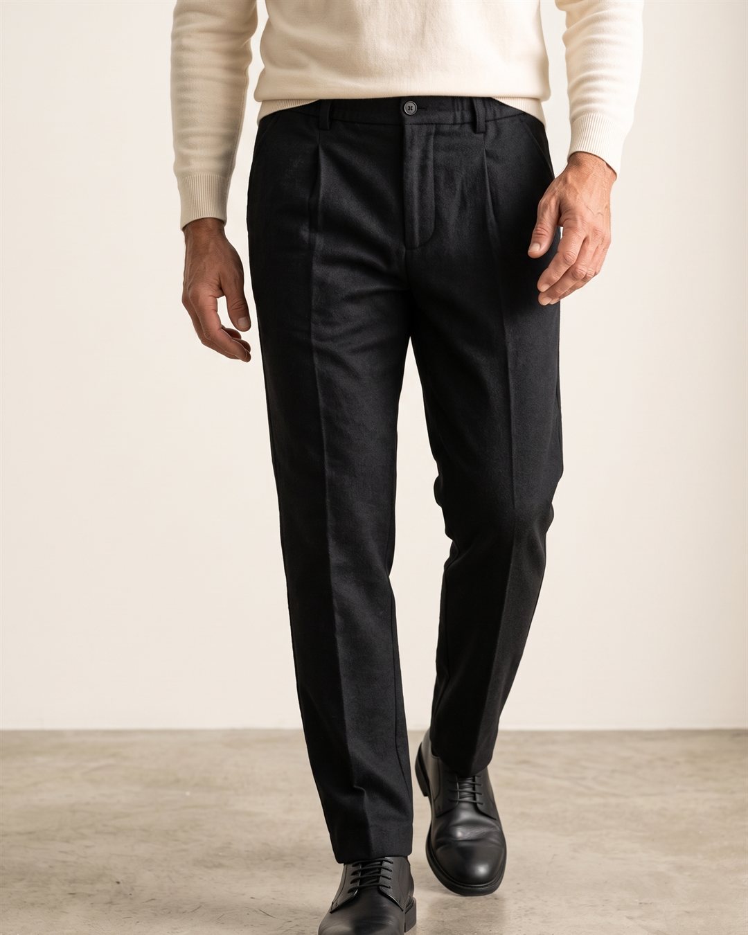 Turin Wool Trousers in Black — color view