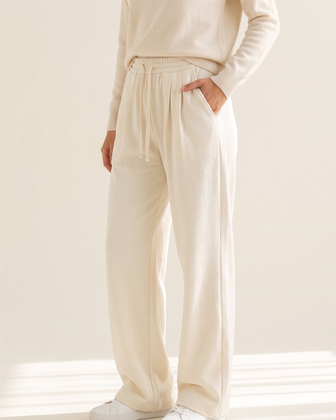 Verona Wide Trousers in Cream — color view